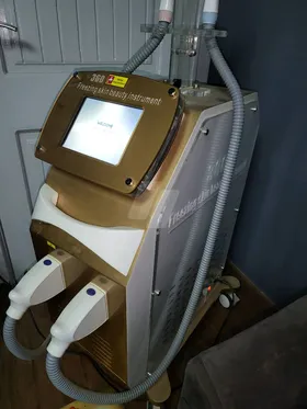 IPL machine لعلاج التصبغات و - إزاله الشعر - نضاره البشره - علاح الحبوب 