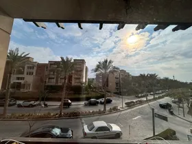 شقه للبيع في نيو جيزه كارنيل استلام فوري