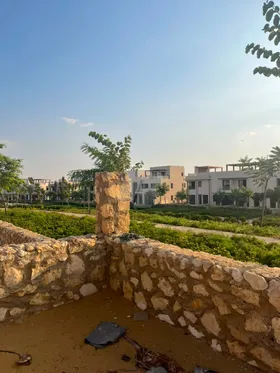 One Story Villa لببيع في كمبوند O West