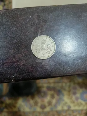 عمله بريطانيه 