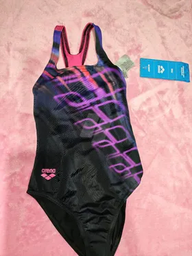Arena swimming suit 