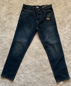 Next Mens Jeans Washed Dark Blue 32R Straight leg - چينز رجالي نكست أزرق جديد 