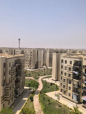 للايجار كمبوند فالي تاورز طريق الواحات 