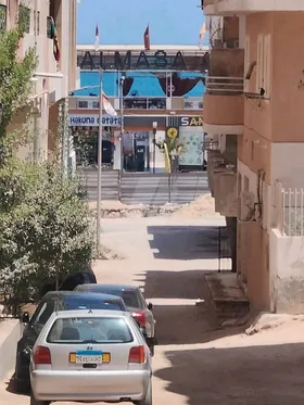 استديو للبيع