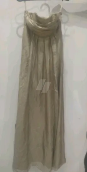 فساتين 