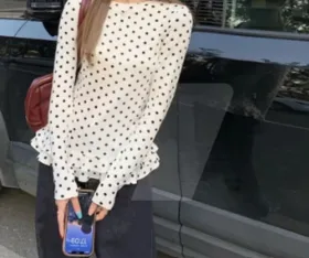 Polka dots ruffled blouse
