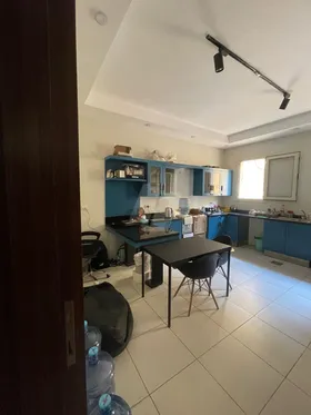 شقة للايجار  